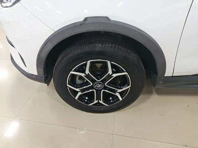 BYD Yuan Pro — Фото автомобиля 22