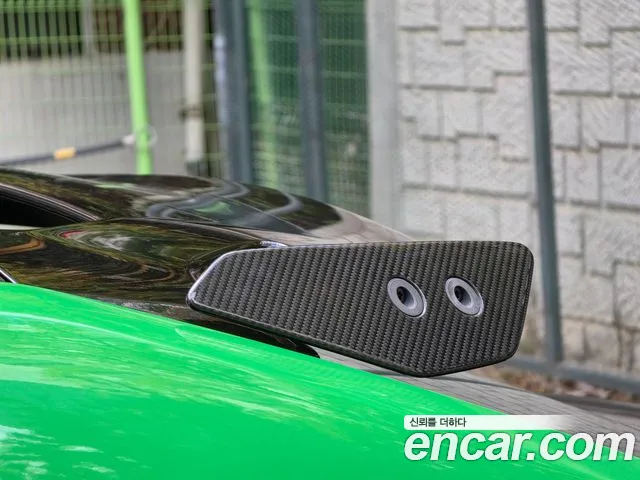Lamborghini Urus — Фото автомобиля 19