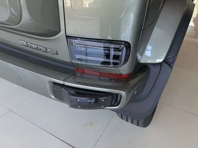 iCAR V23 — Фото автомобиля 7