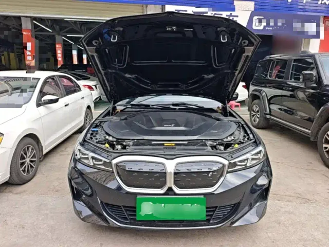 BMW i3 — Фото автомобиля 19