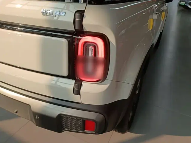 Baojun Yep Plus — Фото автомобиля 7