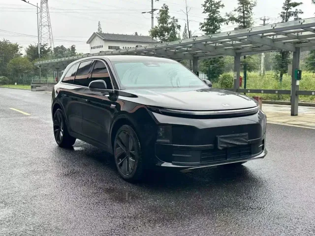 Li Auto L6 — Фото автомобиля 2