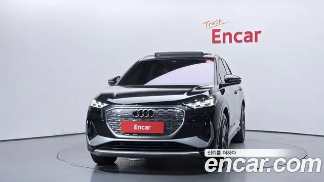 Audi Q4 e-tron — Фото автомобиля 3