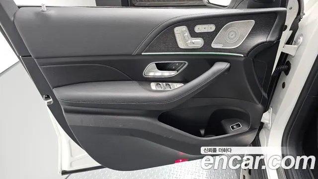 Mercedes-Benz GLE-Class — Фото автомобиля 22