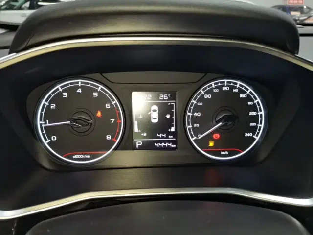 Geely Binyue — Фото автомобиля 11
