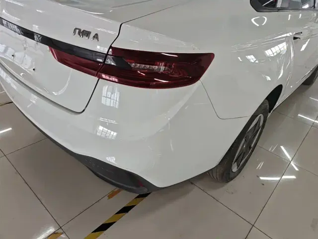 Geely Geometry A — Фото автомобиля 23