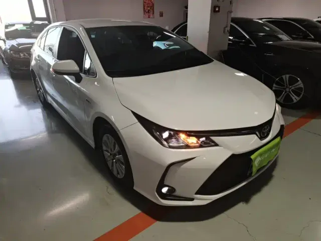 Toyota Corolla — Фото автомобиля 3
