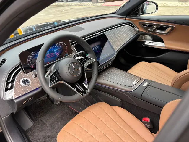Mercedes-Benz E-Class — Фото автомобиля 5