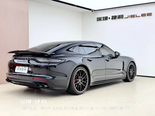 Porsche Panamera — Фото автомобиля 5