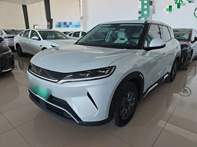Фотография автомобиля — BYD Yuan UP