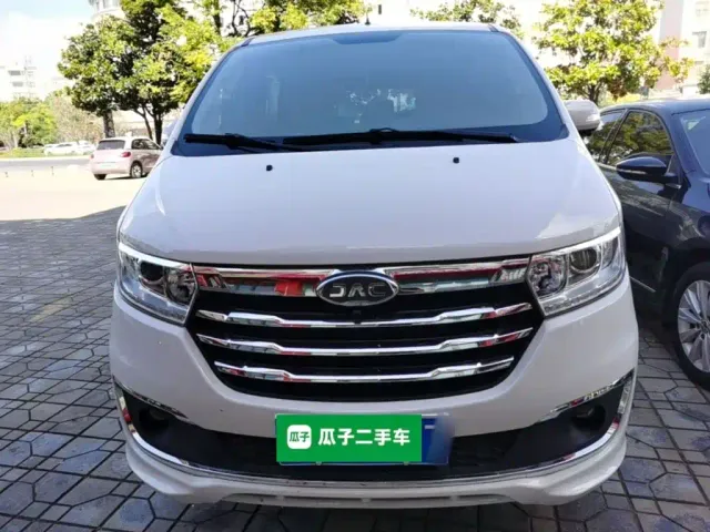 JAC Refine M3 — Фото автомобиля 2