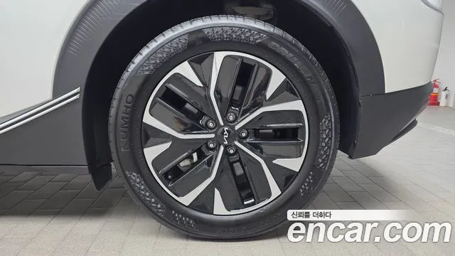 Kia EV6 — Фото автомобиля 5