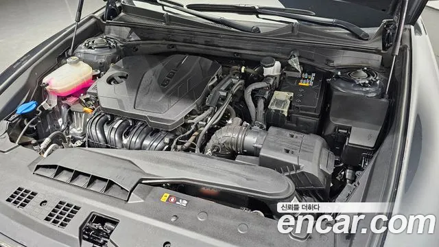 Hyundai Grandeur GN7 — Фото автомобиля 9