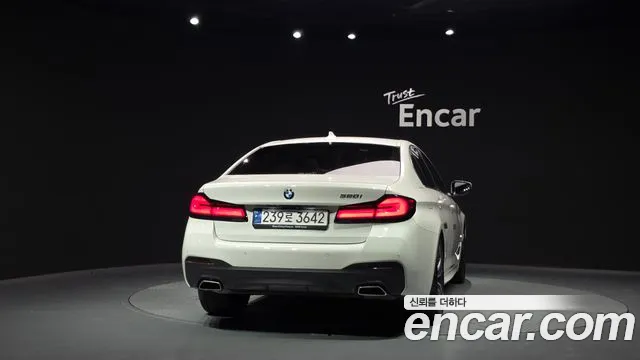 BMW 5-Series — Фото автомобиля 4