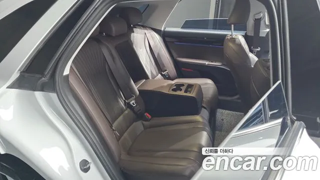 Hyundai Grandeur GN7 — Фото автомобиля 18