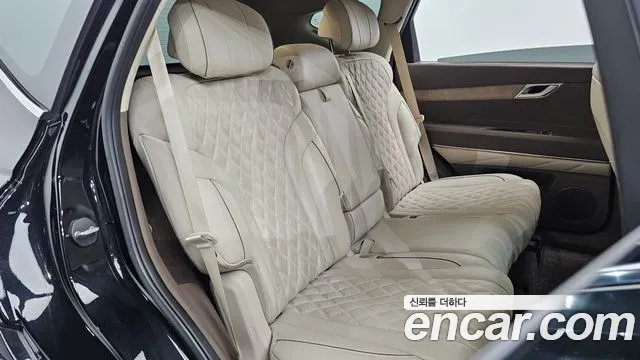 Genesis GV80 — Фото автомобиля 17