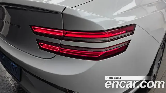 Genesis G80 Electrified G80 (RG3) — Фото автомобиля 17