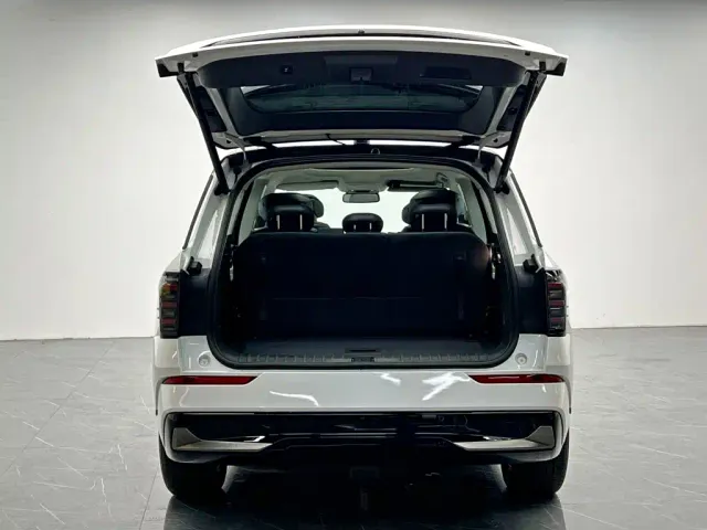 Ford Edge — Фото автомобиля 11