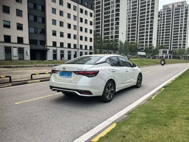 Nissan Sylphy — Фото автомобиля 9