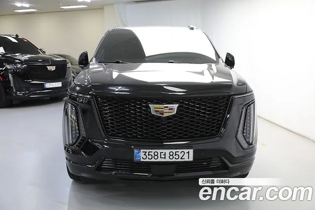 Фотография автомобиля — Cadillac Escalade 5th Gen