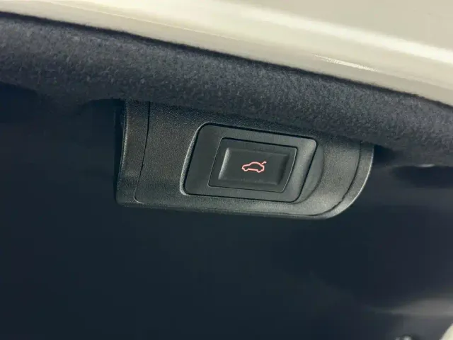 Lexus ES — Фото автомобиля 23