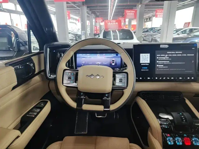 BYD FangChengBao Leopard 5 — Фото автомобиля 10