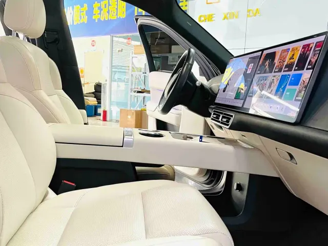 Li Auto L8 — Фото автомобиля 8