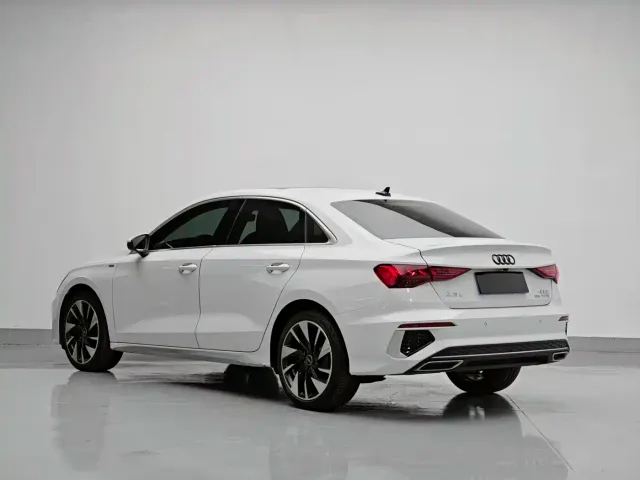 Audi A3 — Фото автомобиля 4
