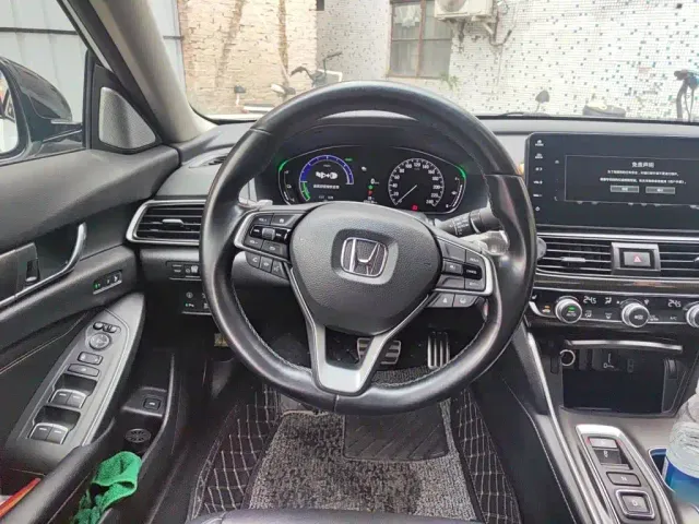 Honda Accord — Фото автомобиля 2