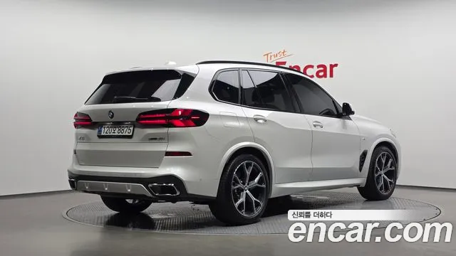 BMW X5 xDrive 40i M Sport — Фото автомобиля 2