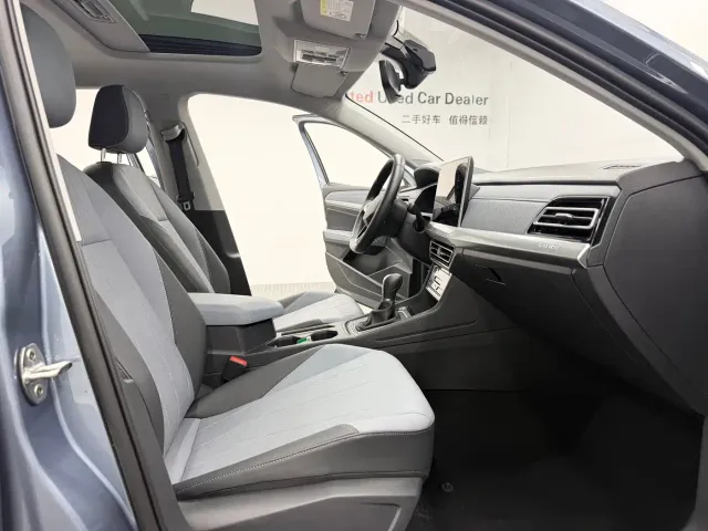 Volkswagen Lavida — Фото автомобиля 8