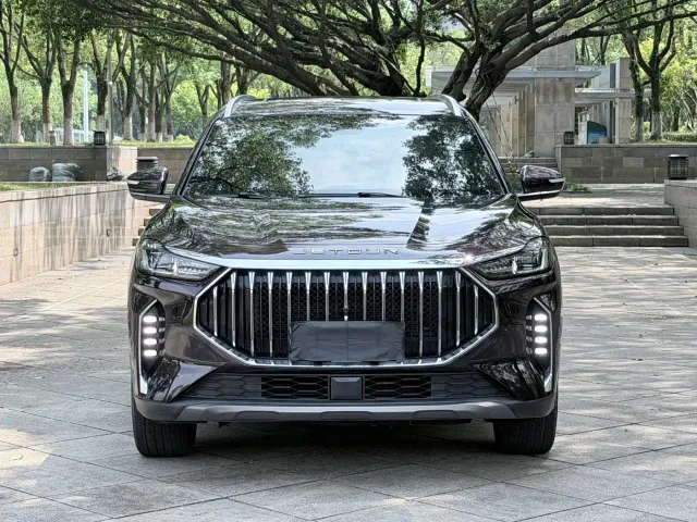 Jetour X70 Plus — Фото автомобиля 2