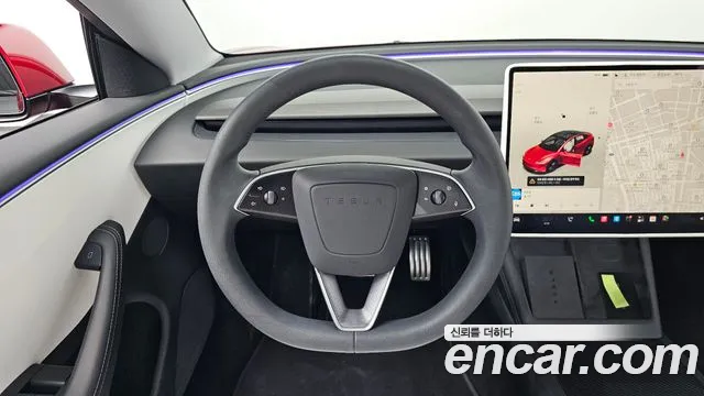 Tesla Model 3 — Фото автомобиля 19