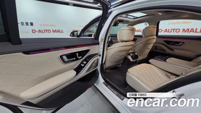 Mercedes-Benz S-Class — Фото автомобиля 16