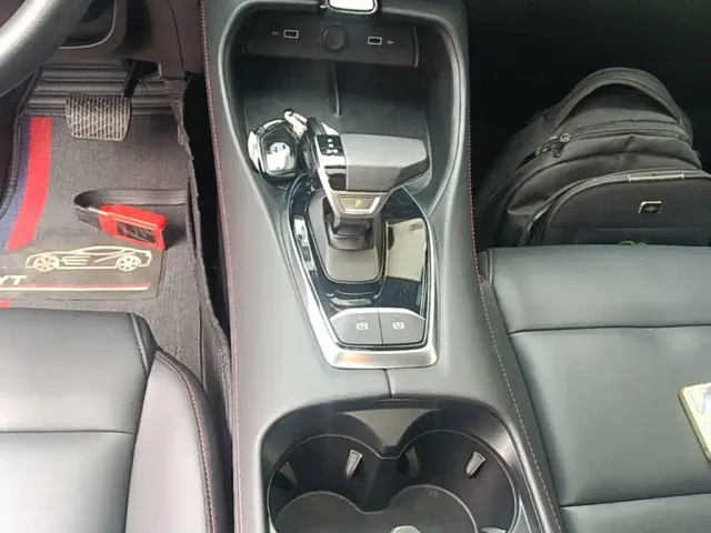 MG MG5 2025 300TGI Global Flagship — Фото автомобиля 9