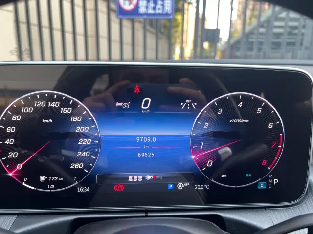 Mercedes-Benz C-Class — Фото автомобиля 8