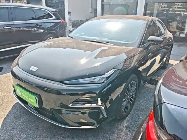 Фотография автомобиля — Geely Galaxy Xingyao 8