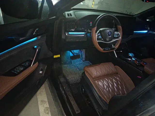 BYD Tang New Energy 2021 DM-i 112KM Honor — Фото автомобиля 17