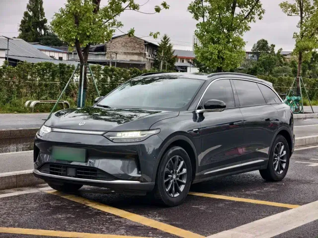 Фотография автомобиля — Leapmotor C11