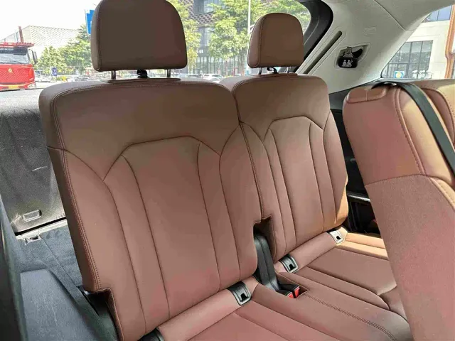 Audi Q7 — Фото автомобиля 22