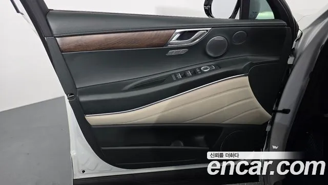 Genesis GV80 2.5T Бензин 2WD — Фото автомобиля 17
