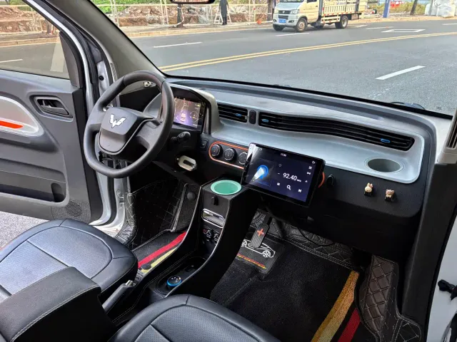 Wuling Hongguang Mini EV — Фото автомобиля 16