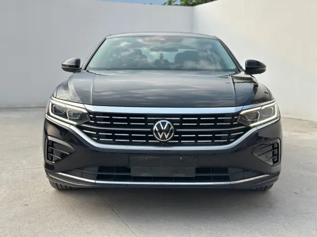 Volkswagen Passat — Фото автомобиля 2