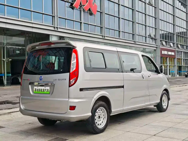 Foton Fengjing Zhilan G5 Hybrid — Фото автомобиля 7