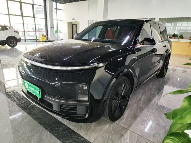Фотография автомобиля — Li Auto L9
