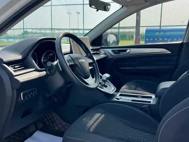 Haval M6 — Фото автомобиля 7