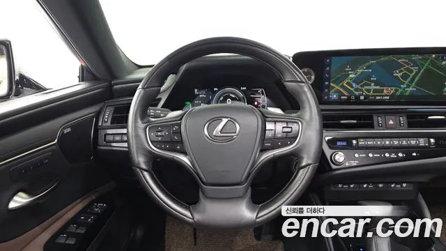 Lexus ES 7th Gen — Фото автомобиля 18