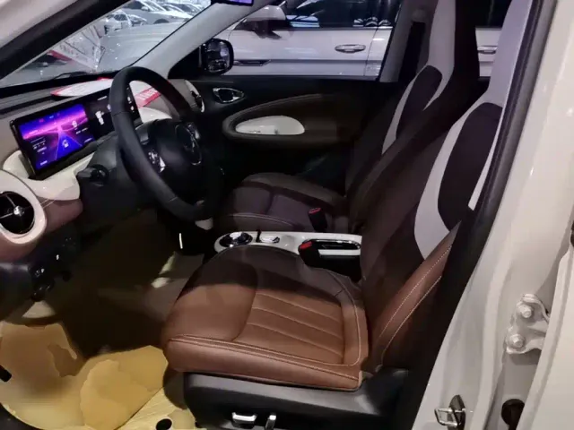 Wuling Bingo — Фото автомобиля 14