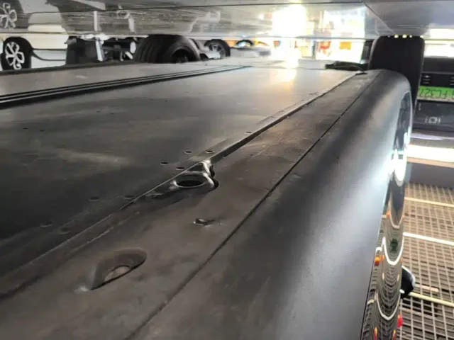 Tesla Model Y — Фото автомобиля 21