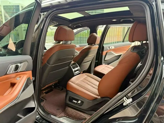 BMW X7 — Фото автомобиля 6